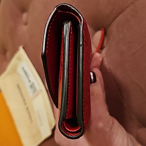 Authentic Louis Vuitton Victorine Empreinte Trifold Leather Wallet - Picture 9 of 16